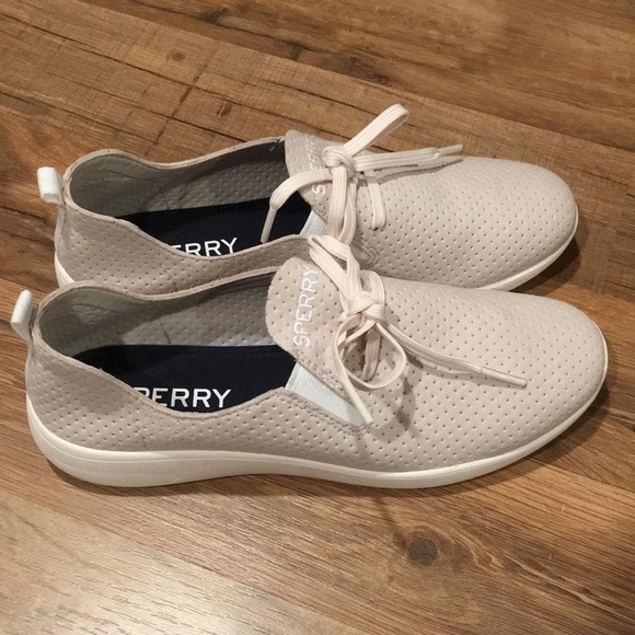 sperry rio aqua cream